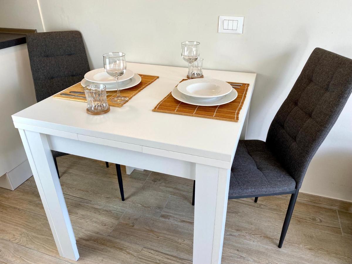 Bright Studio Apartment With Free Private Parking Мерано Екстер'єр фото