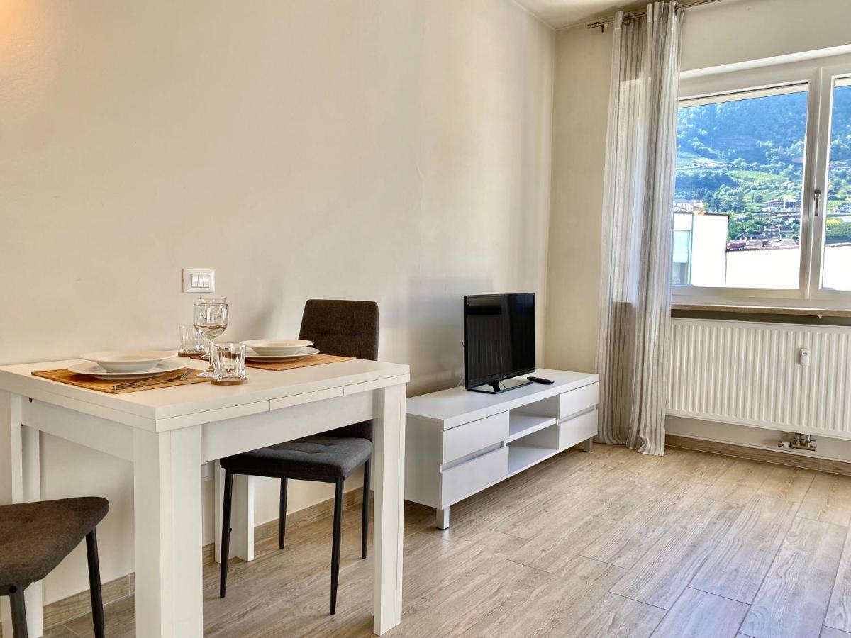 Bright Studio Apartment With Free Private Parking Мерано Екстер'єр фото