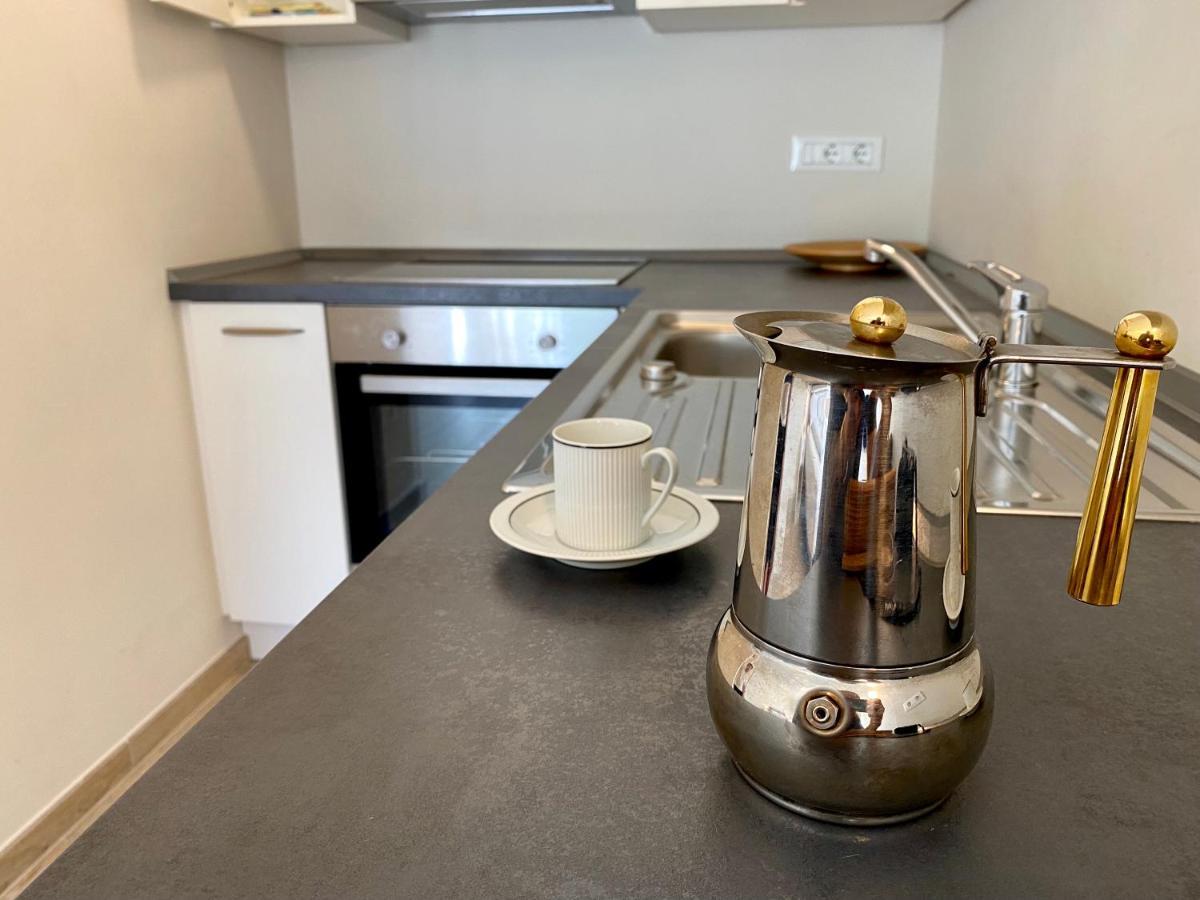 Bright Studio Apartment With Free Private Parking Мерано Екстер'єр фото